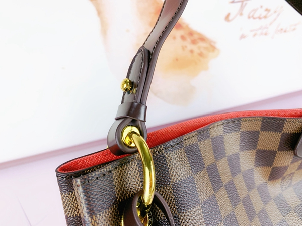 ルイヴィトンバッグ細部ディテール